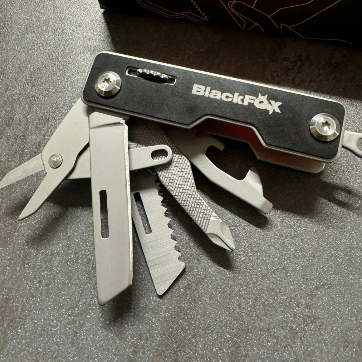 black_fox__pocket_boss__m_1-2.webp Black Fox - Pocket Boss - MultiTools