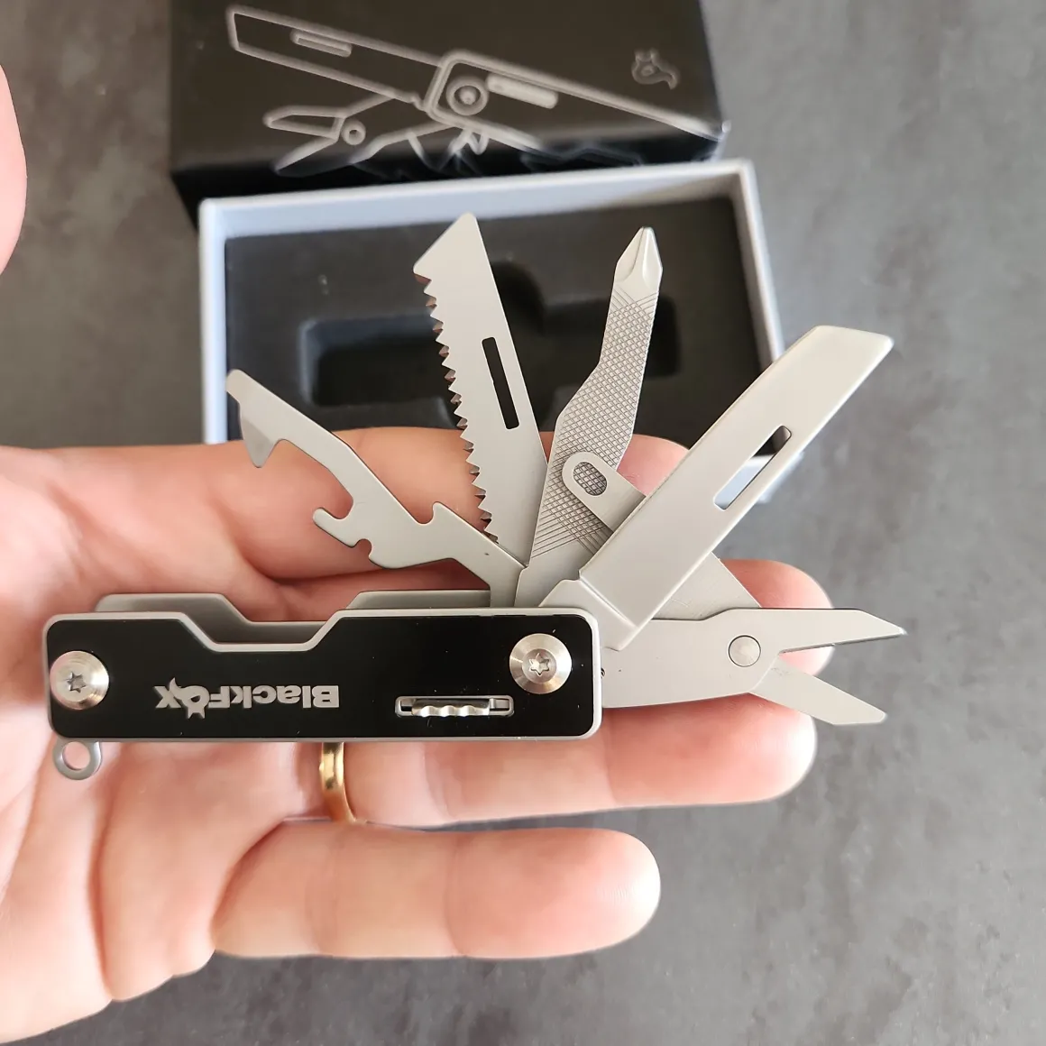 black_fox__pocket_boss__m_3.webp Black Fox - Pocket Boss - MultiTools