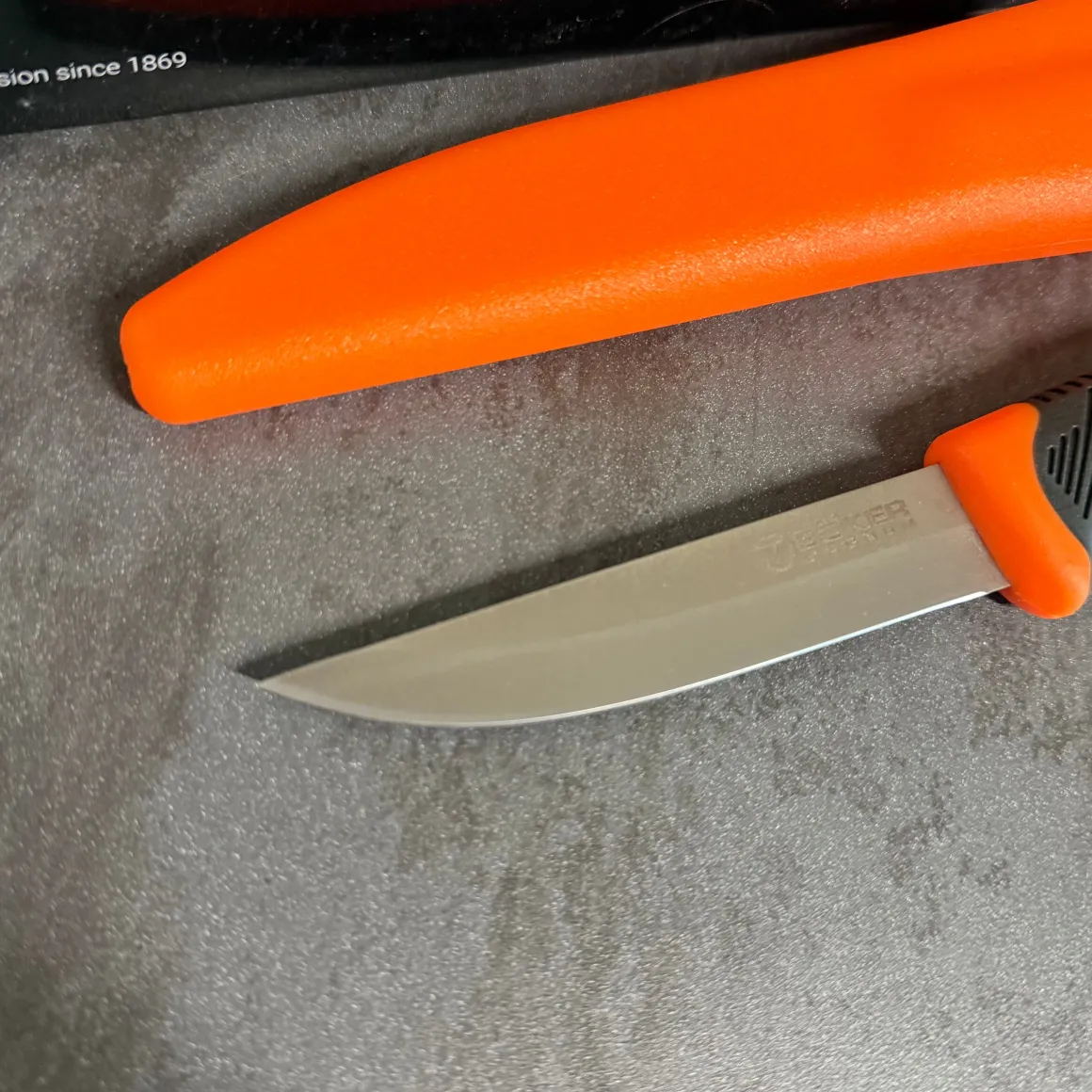 coltello_falun_orange__bk_1.webp COLTELLO FALUN ORANGE - BÖKER MAGNUM
