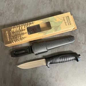 COLTELLO KNIVGAR BLACK - BÖKER MAGNUM